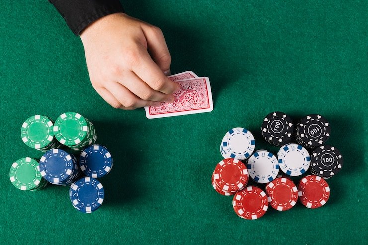Bagan tingkat loyalitas jenius923 menampilkan manfaat progresif dari Member hingga Diamond